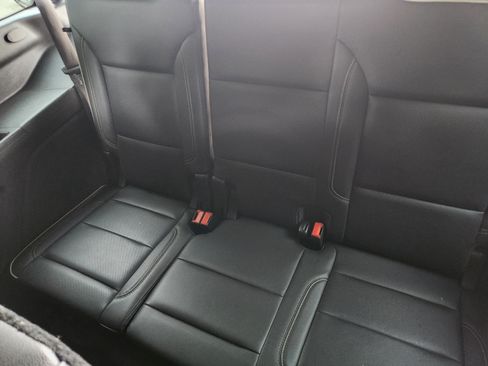Used 2021 GMC Yukon SLT w/ SLT Luxury Plus Package AWD/4WD image 30