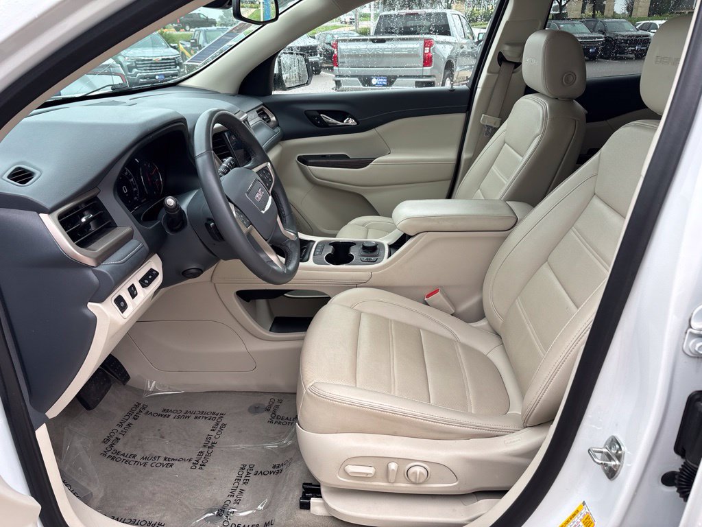 Used 2023 GMC Acadia Denali AWD/4WD image 15