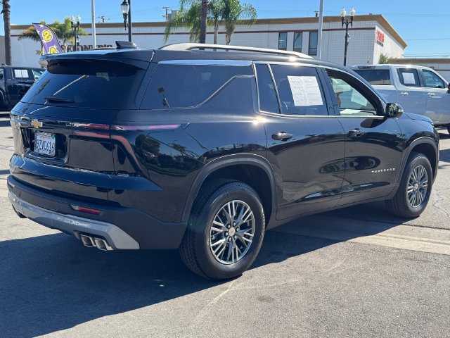 Certified 2026 Chevrolet Traverse LT FWD image 4