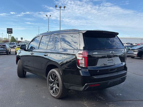 Used 2021 Chevrolet Tahoe Z71 w/ Z71 Signature Package AWD/4WD image 3