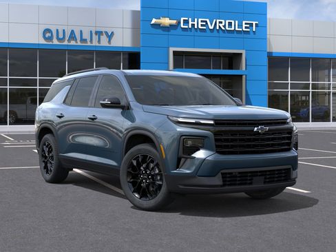 New 2026 Chevrolet Traverse LT w/ Midnight/Sport Edition FWD image 7