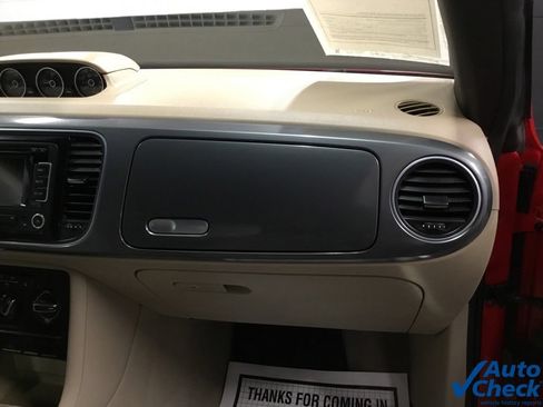 Used 2014 Volkswagen Beetle R-Line FWD image 38