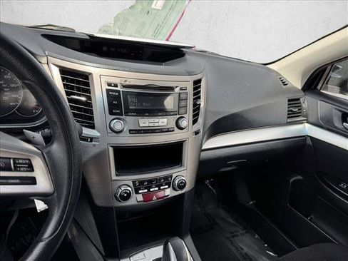 Used 2013 Subaru Legacy 2.5i AWD/4WD image 16