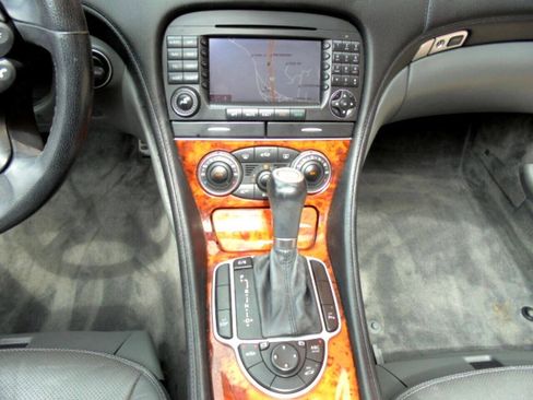 Used 2005 Mercedes-Benz SL 500 image 16