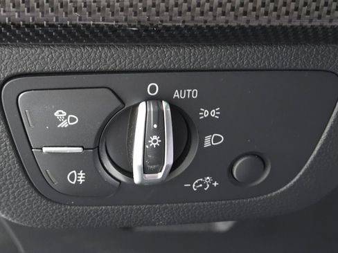 Used 2024 Audi SQ5 Premium Plus w/ Premium Plus Package image 23