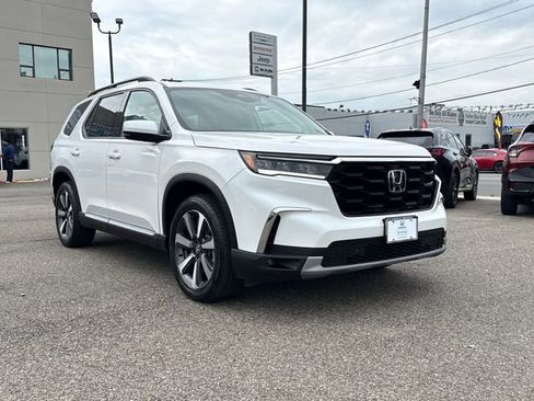 Used 2025 Honda Pilot Touring image 22