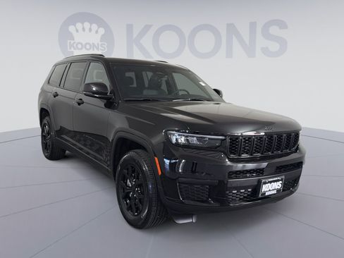 Used 2025 Jeep Grand Cherokee L Altitude AWD/4WD image 10