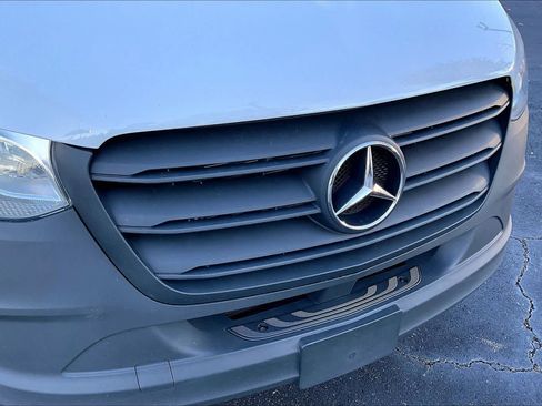 Used 2023 Mercedes-Benz Sprinter 2500 image 31