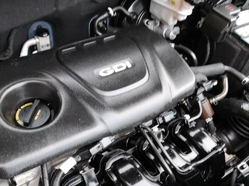 Used 2016 Kia Soul FWD image 23