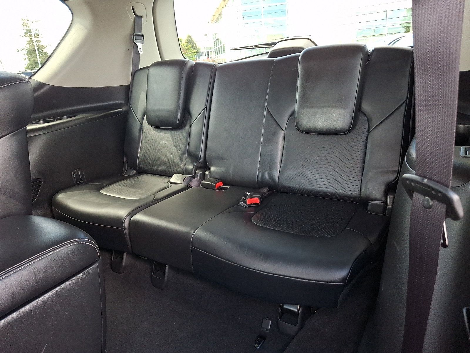 Used 2017 INFINITI QX80 4WD w/ Driver Assistance Package image 10
