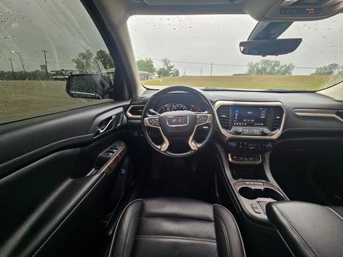 Used 2021 GMC Acadia Denali w/ Denali Technology Package FWD image 13