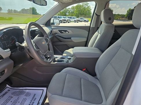 Used 2021 Chevrolet Traverse LT FWD image 9