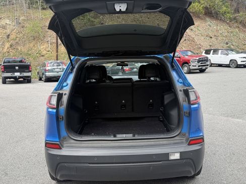 Used 2020 Jeep Cherokee Latitude Plus image 9