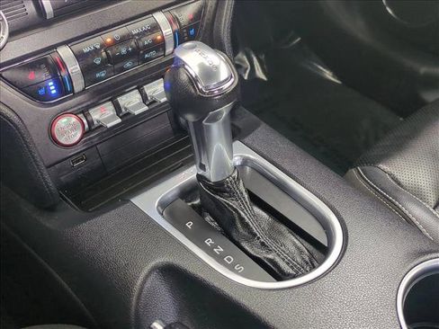 Used 2022 Ford Mustang Premium RWD image 12