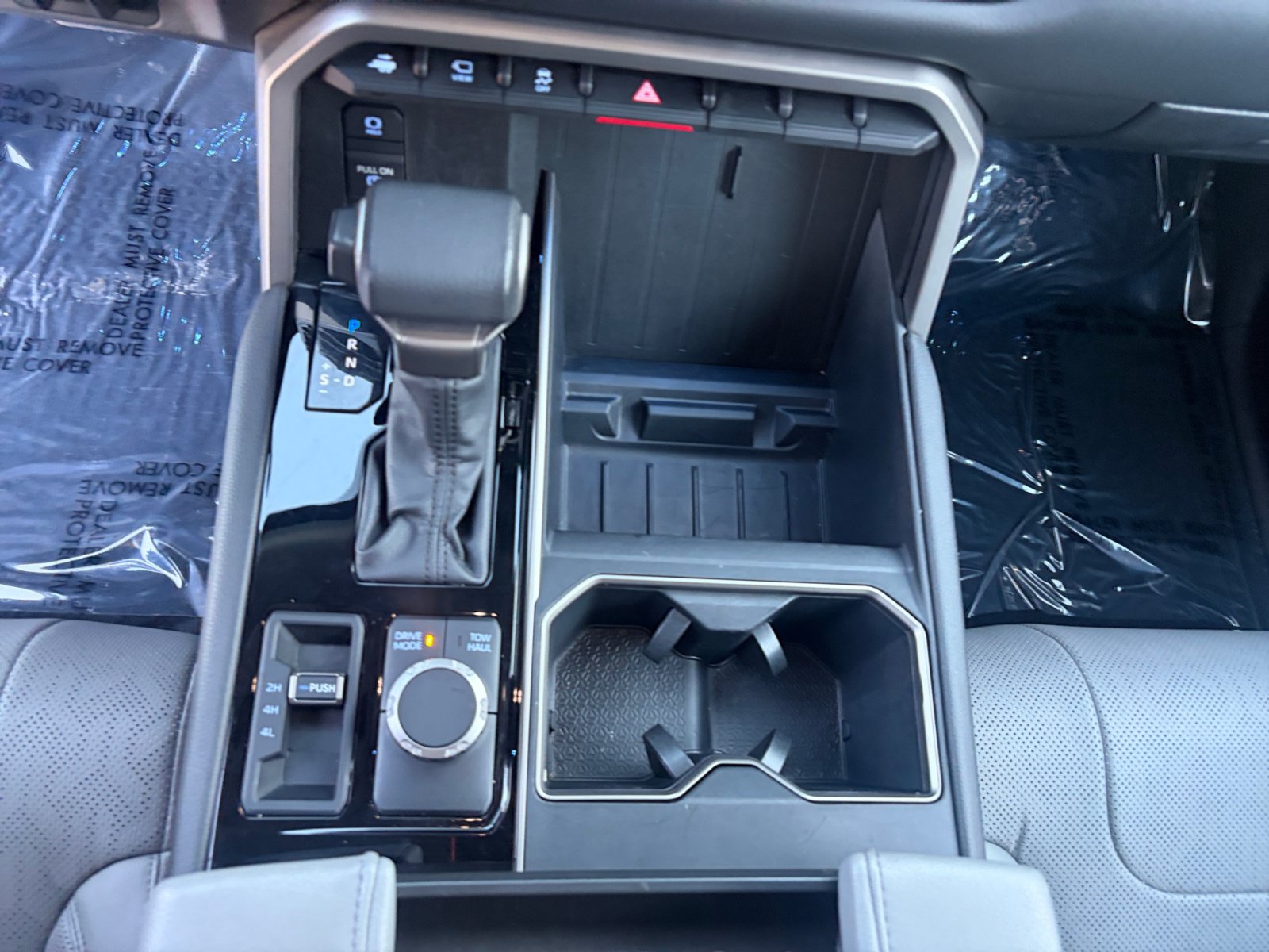 Used 2024 Toyota Tundra Limited AWD/4WD image 22