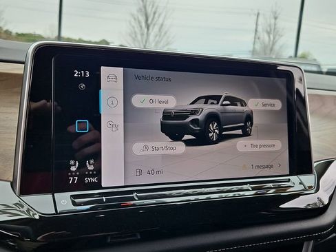 Used 2025 Volkswagen Atlas SE image 25