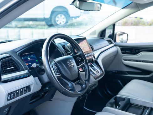 Used 2022 Honda Odyssey Touring image 16