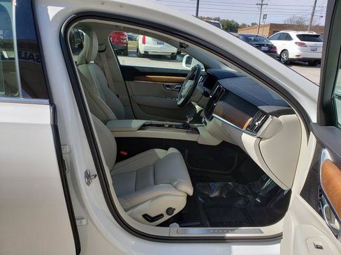 Used 2020 Volvo S90 T6 Inscription w/ Protection Package Premier image 18