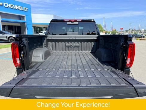 Used 2026 GMC Sierra 1500 AT4 w/ AT4 Premium Package AWD/4WD image 14