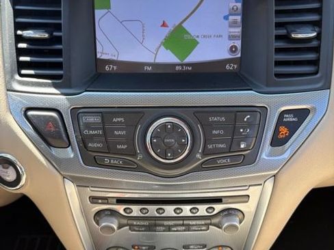 Used 2018 Nissan Pathfinder SL w/ Cargo Package AWD/4WD image 14