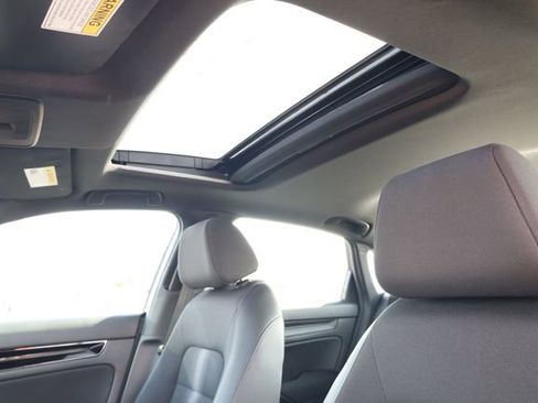 Used 2025 Honda Civic Sport image 22