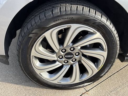 Used 2023 Lincoln Navigator L Reserve image 14