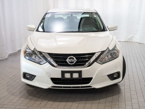 Used 2018 Nissan Altima 2.5 SR w/ SR Special Edition image 2