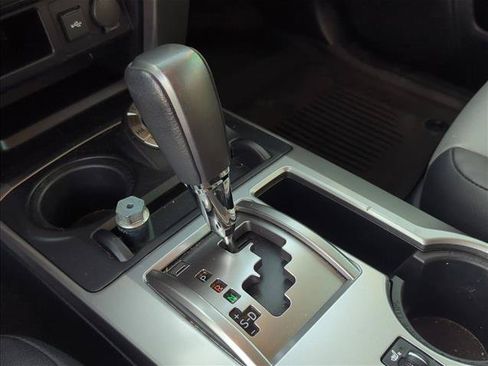 Used 2022 Toyota 4Runner SR5 Premium w/ Moonroof Package AWD/4WD image 21
