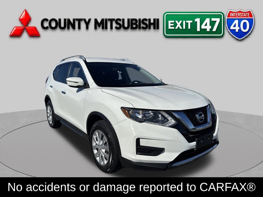 Used 2017 Nissan Rogue S w/ S Appearance Package AWD/4WD image 1