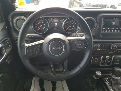 Used 2022 Jeep Wrangler Unlimited Sport AWD/4WD image 19