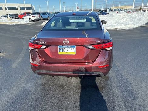 Used 2024 Nissan Sentra SV image 9