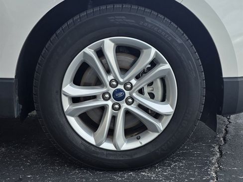 Used 2019 Ford Edge SEL w/ Equipment Group 201A AWD/4WD image 42