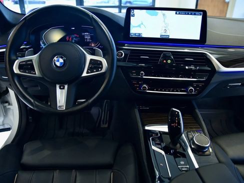 Used 2023 BMW 540i xDrive w/ M Sport Package AWD/4WD image 12