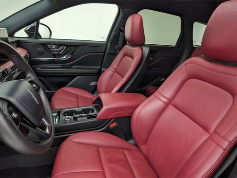 Used 2025 Lincoln Corsair Reserve image 2