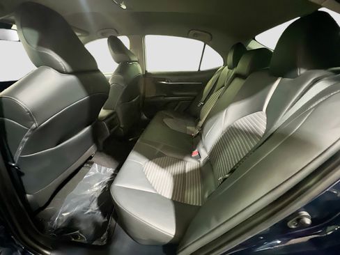 Used 2021 Toyota Camry SE w/ Convenience Package FWD image 16