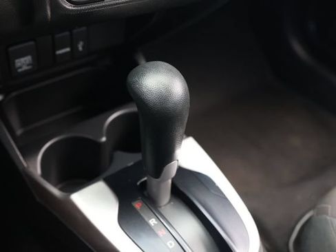 Used 2015 Honda Fit EX image 41