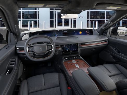 New 2025 Lincoln Navigator Black Label image 9