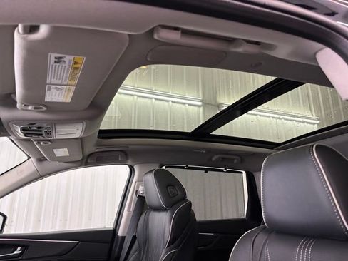 Used 2026 Acura MDX SH-AWD w/ Advance Package image 9