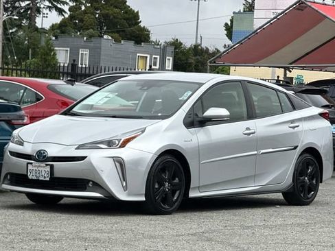 Used 2022 Toyota Prius XLE w/ Protection Package #3 (TMS) FWD image 8