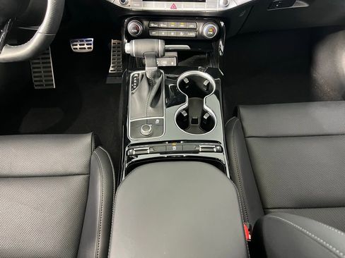 Used 2021 Kia Stinger GT-Line image 17