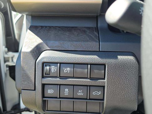 Used 2025 Toyota Tacoma Limited AWD/4WD image 53