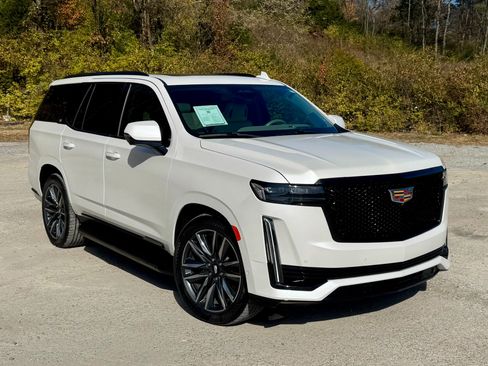 Used 2022 Cadillac Escalade Sport Platinum w/ LPO, ONYX Package image 1