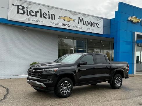 Used 2023 Chevrolet Colorado Z71 w/ Z71 Convenience Package 2 AWD/4WD image 1