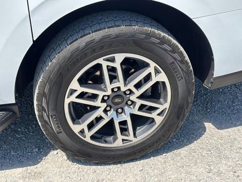 Used 2025 Ford Expedition Max Active AWD/4WD image 11