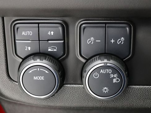 Used 2024 Chevrolet Suburban RST w/ Luxury Package image 28