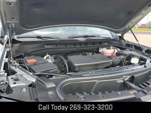 New 2025 GMC Yukon XL Denali w/ Denali Reserve Package image 32