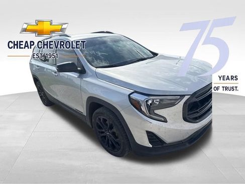 Used 2021 GMC Terrain SLE w/ Driver Convenience Package AWD/4WD image 5