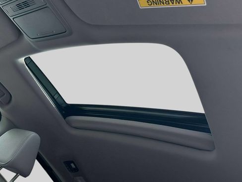 Certified 2024 Honda Odyssey EX-L image 15