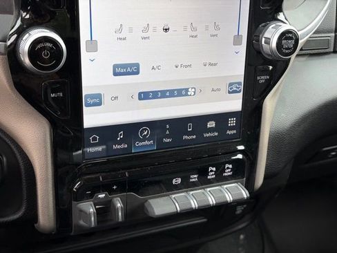 Certified 2024 RAM 2500 Laramie image 21