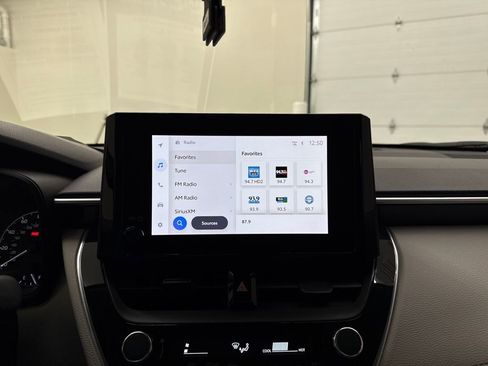 Used 2023 Toyota Corolla Cross L image 17